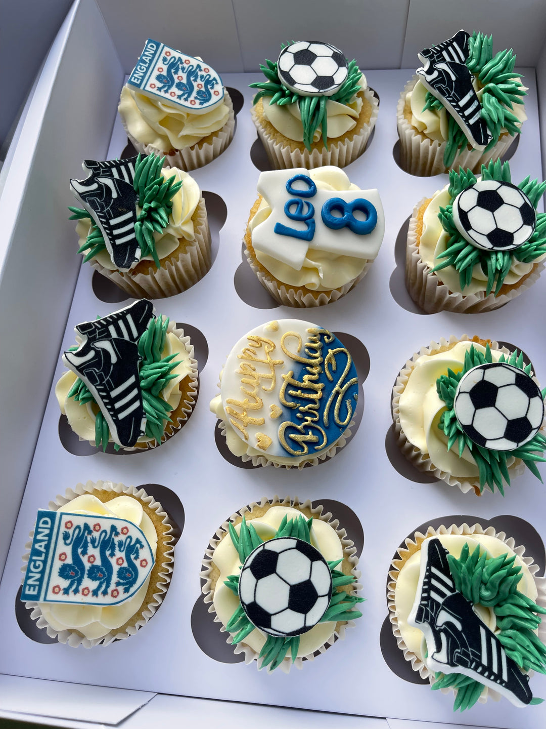 Football Cupcakes – England Theme | Custom Birthday Treats