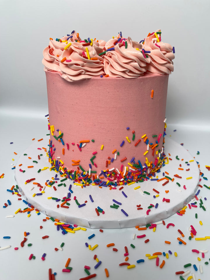 Bake & Decorate Your First Cake. Online beginner course.